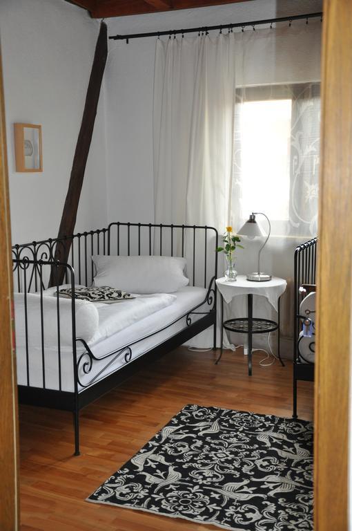 Gastezimmer Am Hof Φραγκφούρτη Εξωτερικό φωτογραφία